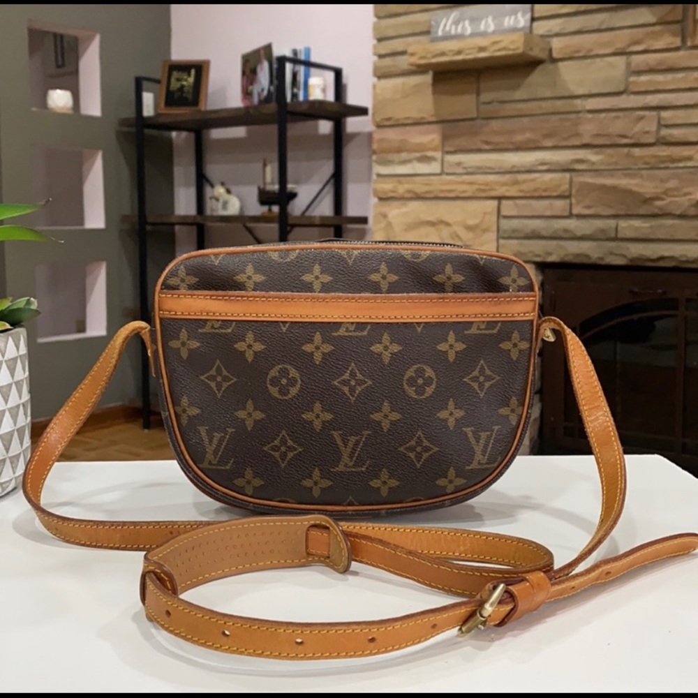 Authentic Lv - image 3